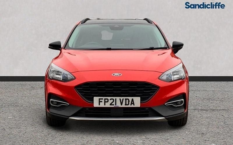 Used Ford Focus Active 125 HP (91 kW) 2021 Red Hatchback