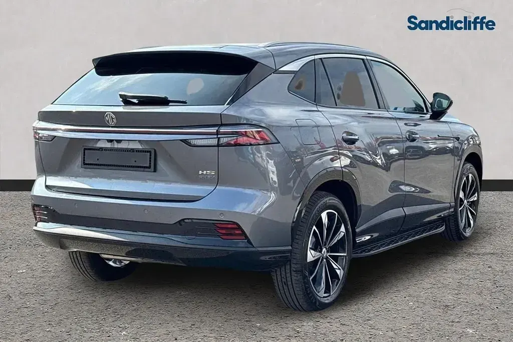 Usado MG HS Trophy 224 HP (164 kW) 2024 Cinzento SUV
