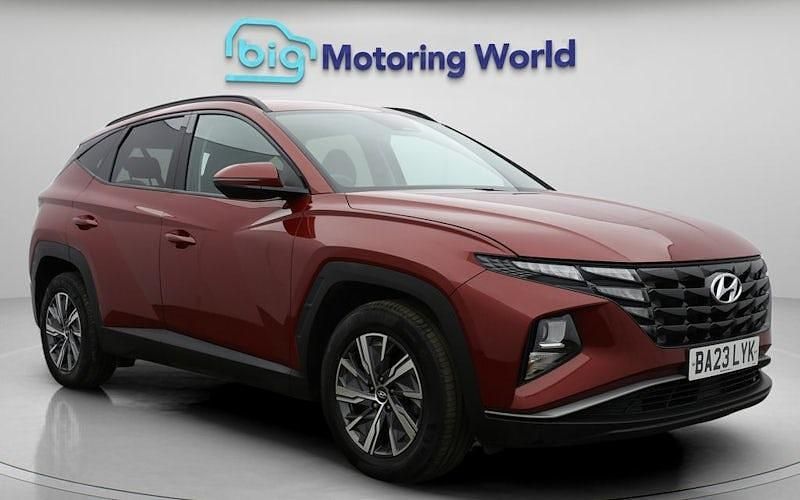 Used Hyundai Tucson SE 150 HP (110 kW) 2023 Red SUV
