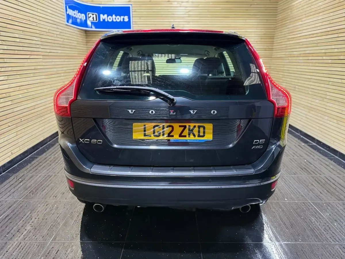 Used Volvo XC60 SE Lux 215 HP (158 kW) 2012 Grey SUV