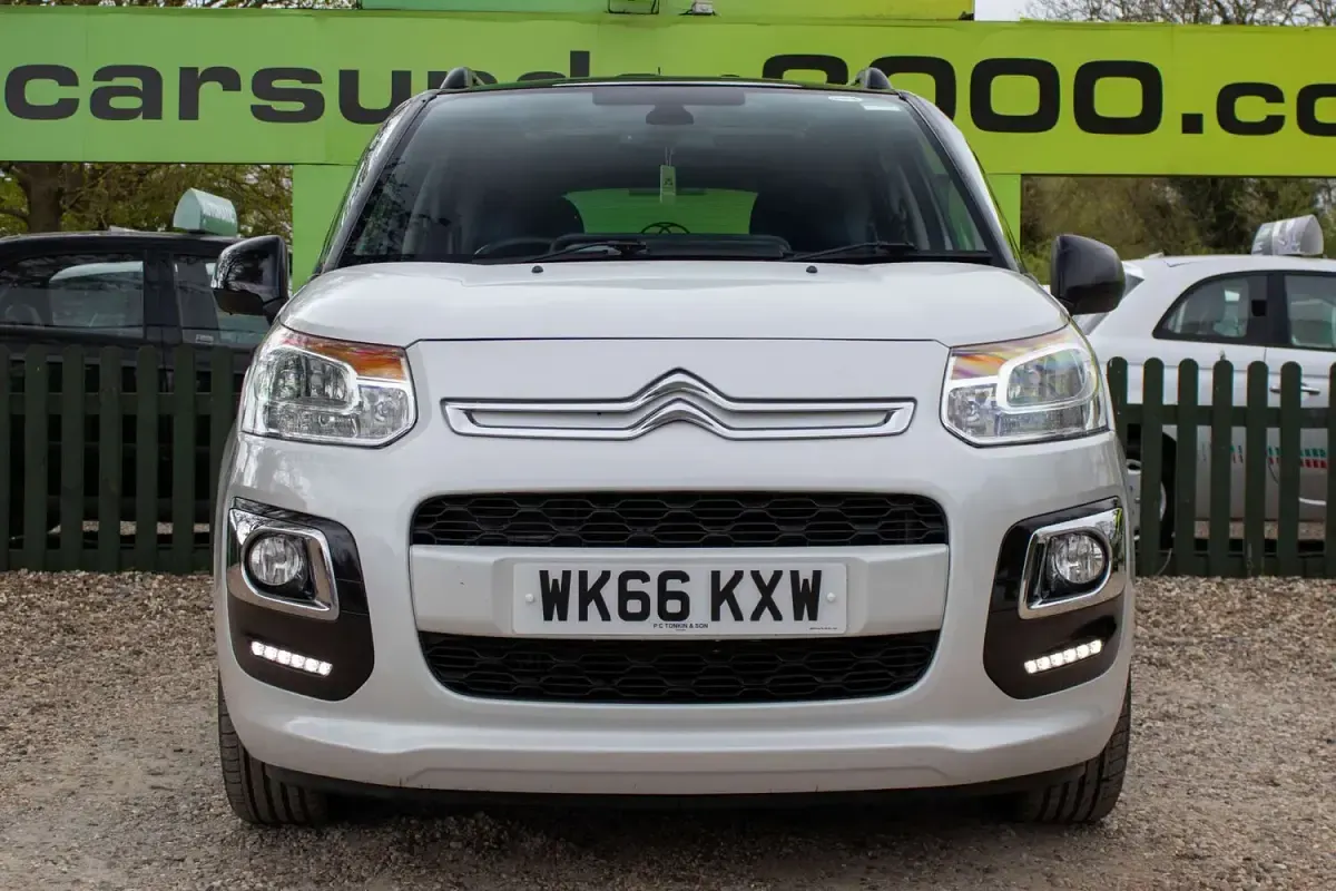 Used Citroën C3 Picasso Platinum 110 HP (80 kW) 2016 White MPV