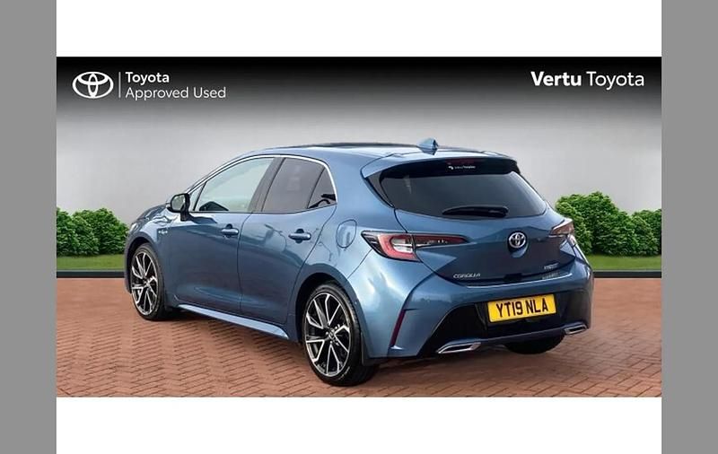 Used Toyota Corolla 184 HP (135 kW) 2019 Denim blue Hatchback