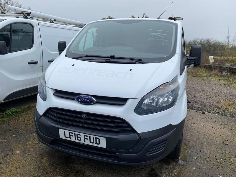 Used Ford Transit Custom 100 HP (73 kW) 2016 White Van