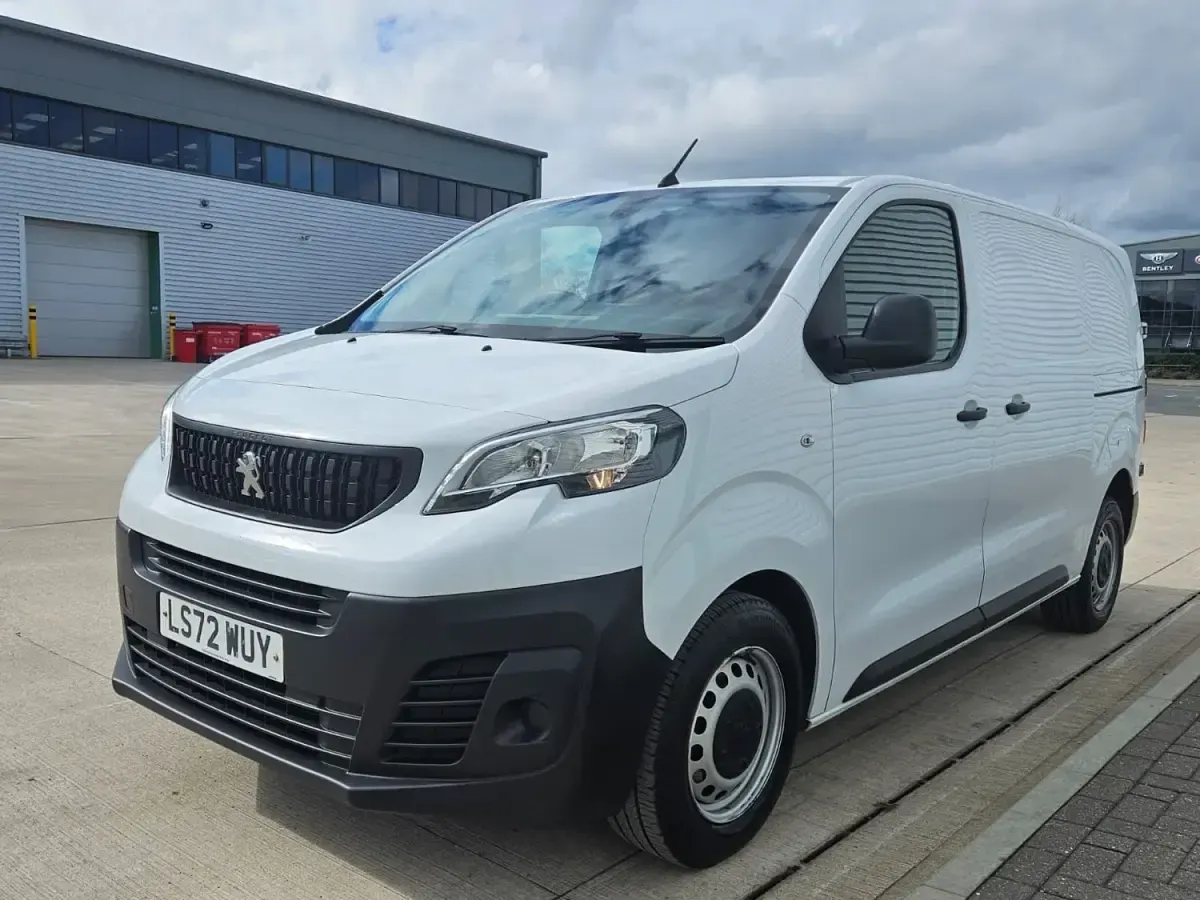 Used Peugeot Expert Premium 2022 White Van