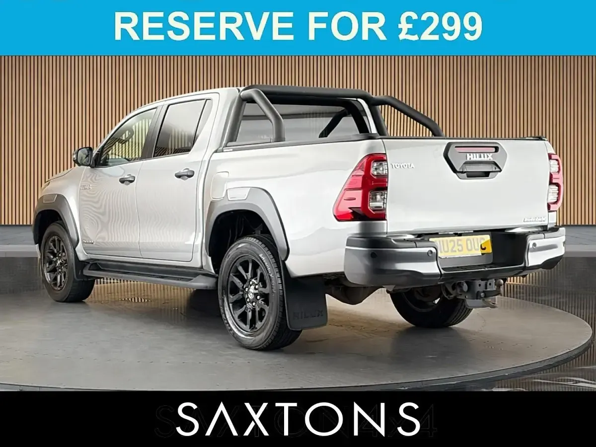 Used Toyota HiLux 204 HP (150 kW) 2025 Silver Pickup