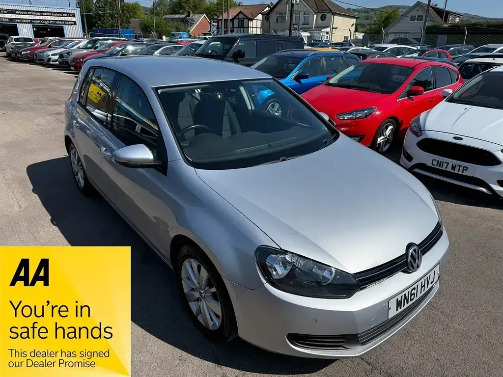 Usado VW Golf VI Match 105 HP (77 kW) 2011 Prateado Citadino