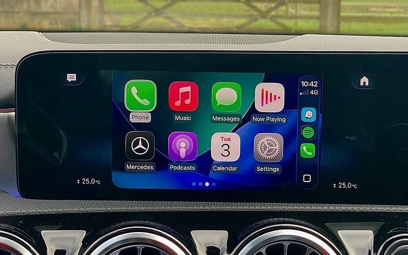 Used Mercedes A45 AMG AMG 421 HP (309 kW) 2021 Digital white pearl Hatchback