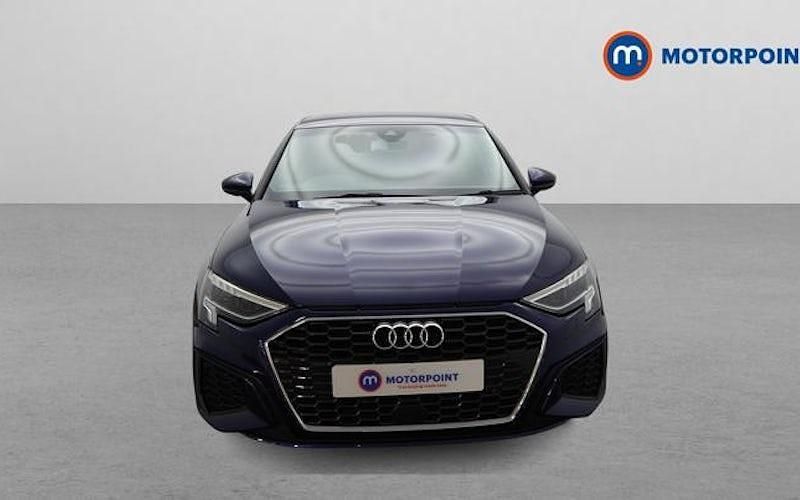 Usado Audi A3 Sportback S-Line 110 HP (80 kW) 2024 Citadino