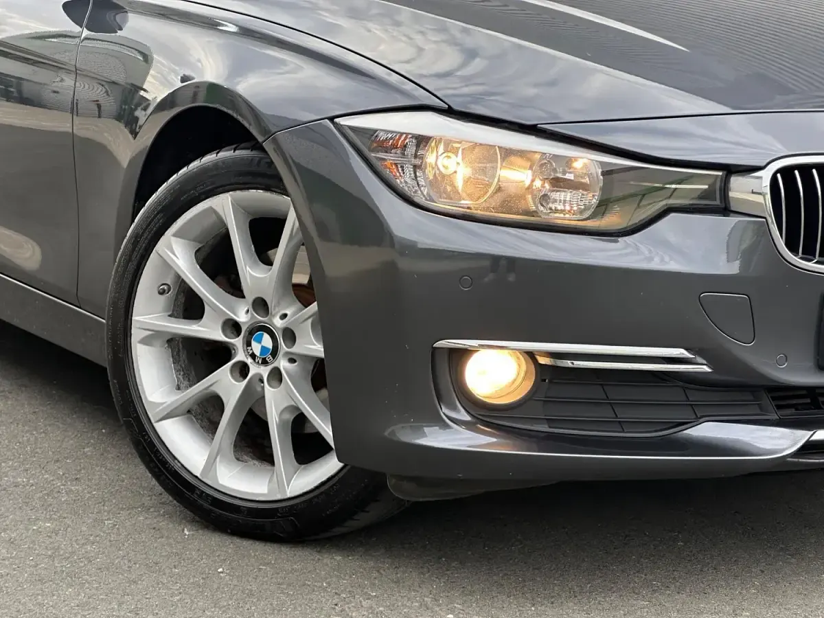 Used BMW 320 Luxury Line 184 HP (135 kW) 2014 Grey Sedan