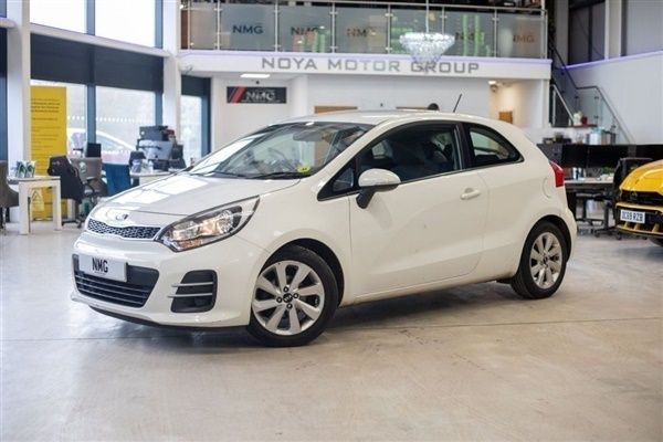 White Used 2016 Kia Rio 2 Hatchback | £5,499 (Fair price) - Image 1/1