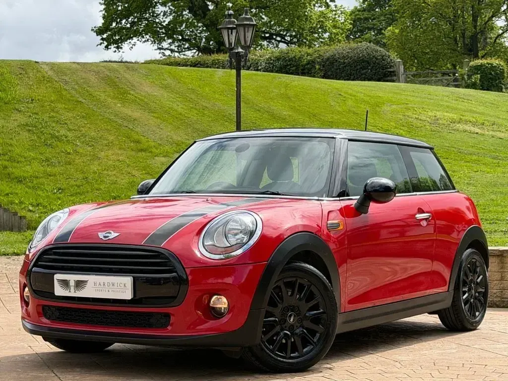 Used Mini Cooper Hatch 2017 Red Hatchback