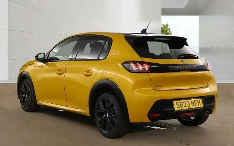 Used Peugeot 208 GTi 102 HP (75 kW) 2023 Yellow Hatchback