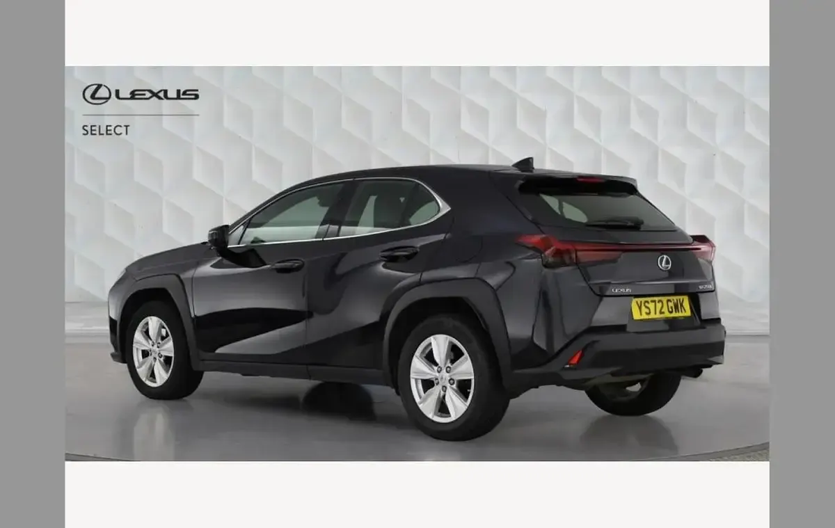 Used Lexus UX 250h 180 HP (132 kW) 2022 Black SUV