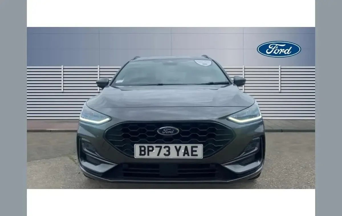 Used Ford Focus ST-Line X 125 HP (91 kW) 2023 Grey Estate