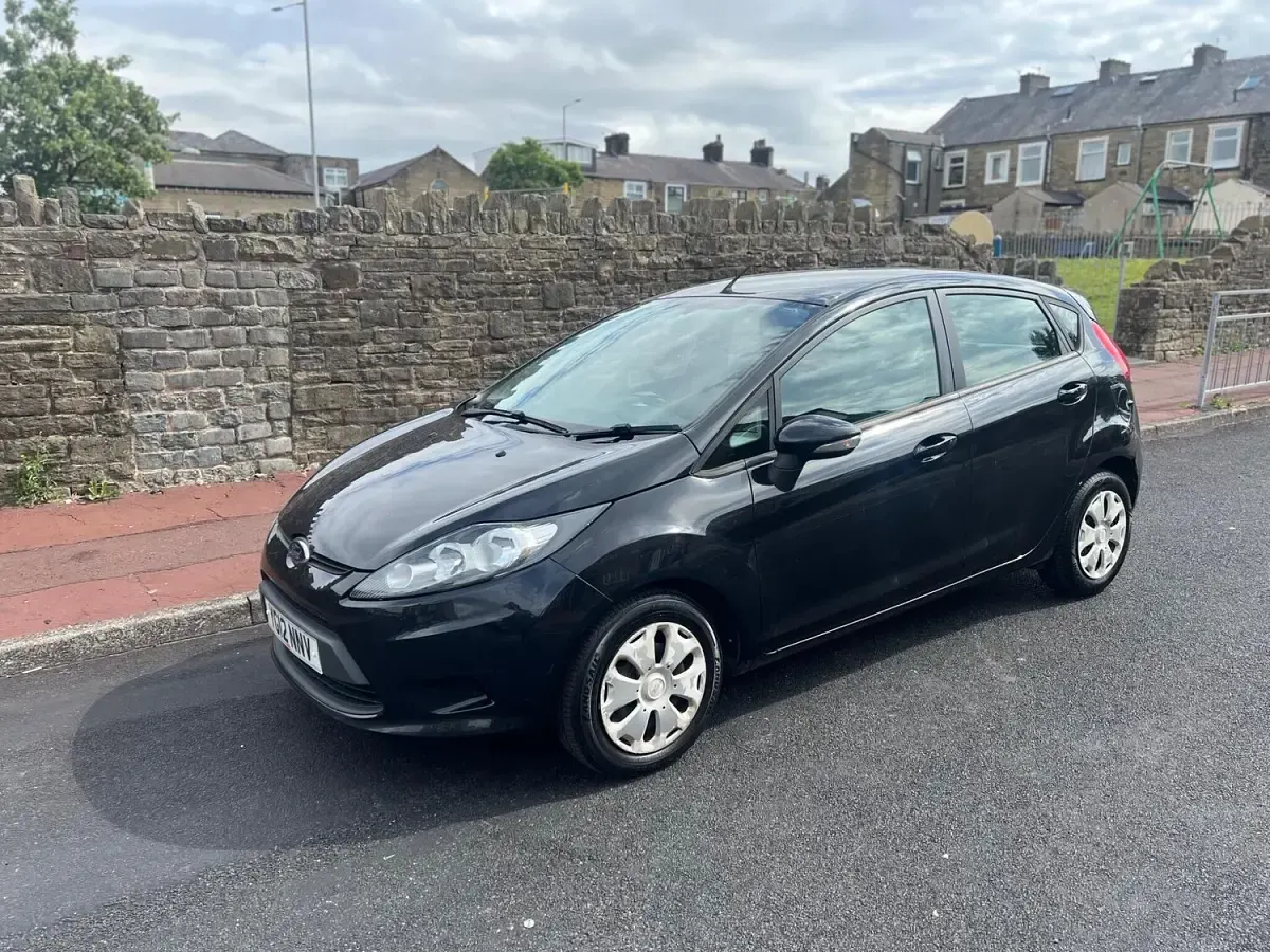 Used Ford Fiesta 95 HP (69 kW) 2012 Black Hatchback