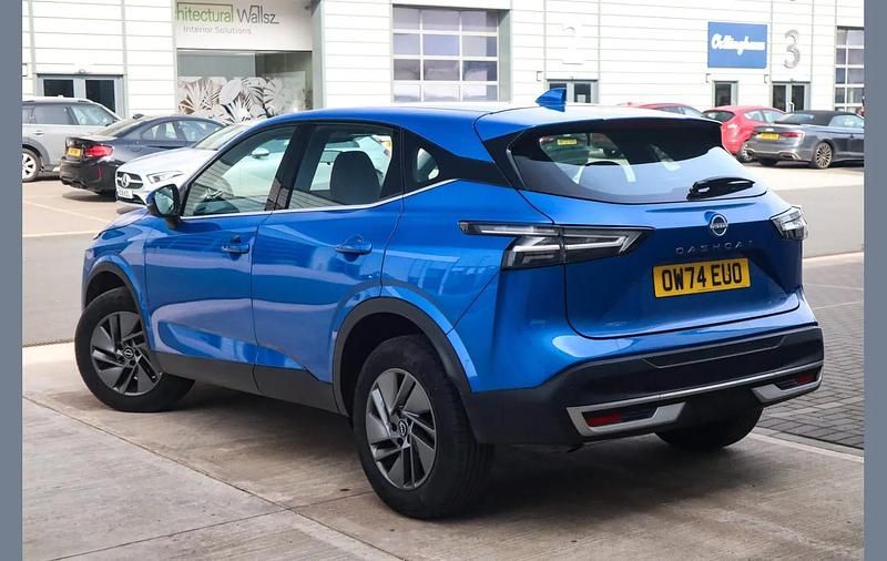 Used Nissan Qashqai Acenta Premium 138 HP (101 kW) 2025 Blue SUV