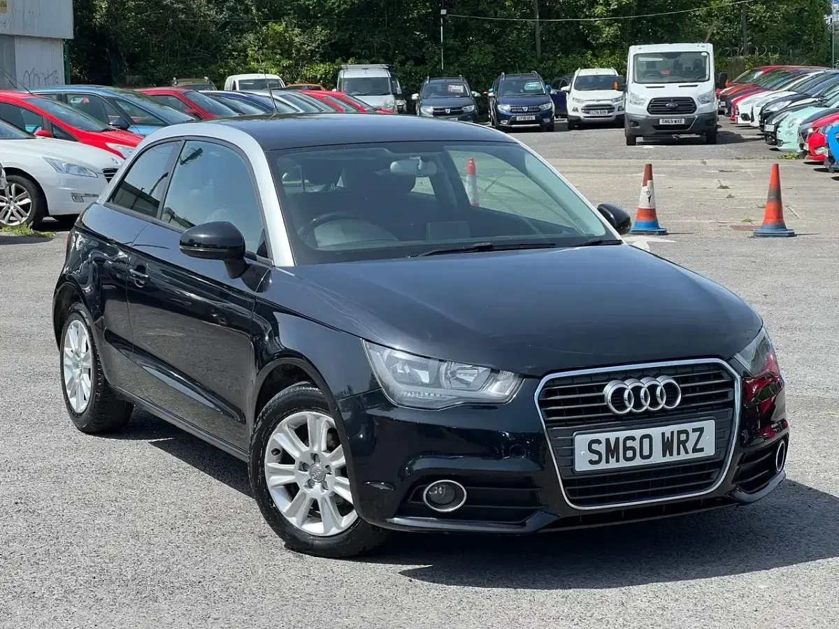 Used Audi A1 86 HP (63 kW) 2011 Black Hatchback