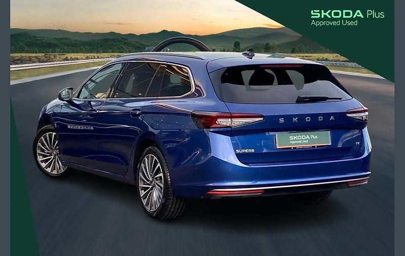 Used Skoda Superb 200 HP (147 kW) 2025 Blue Estate