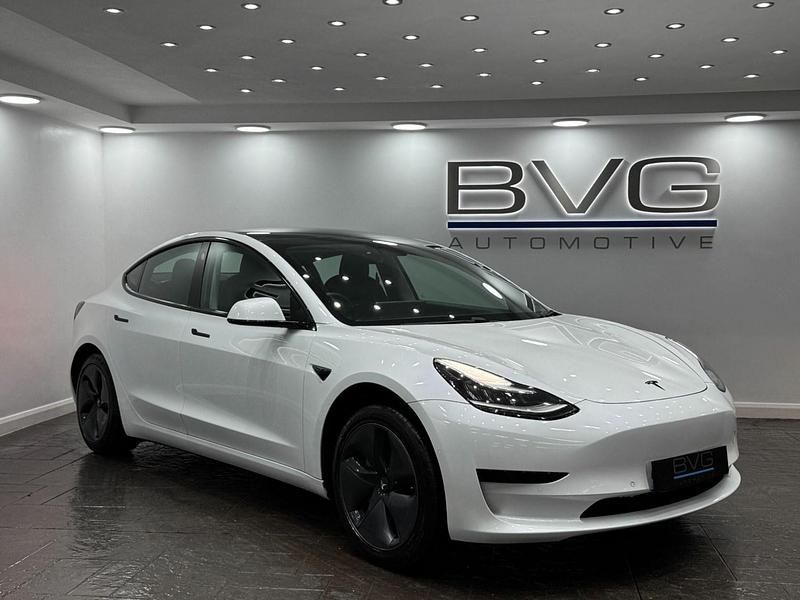 White Used 2020 Tesla Model 3 Standard Range Sedan | £13,994 (Fair price) - Image 1/2