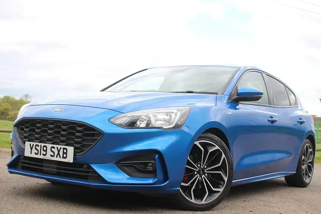 Used Ford Focus ST-Line X 120 HP (88 kW) 2019 Blue Hatchback