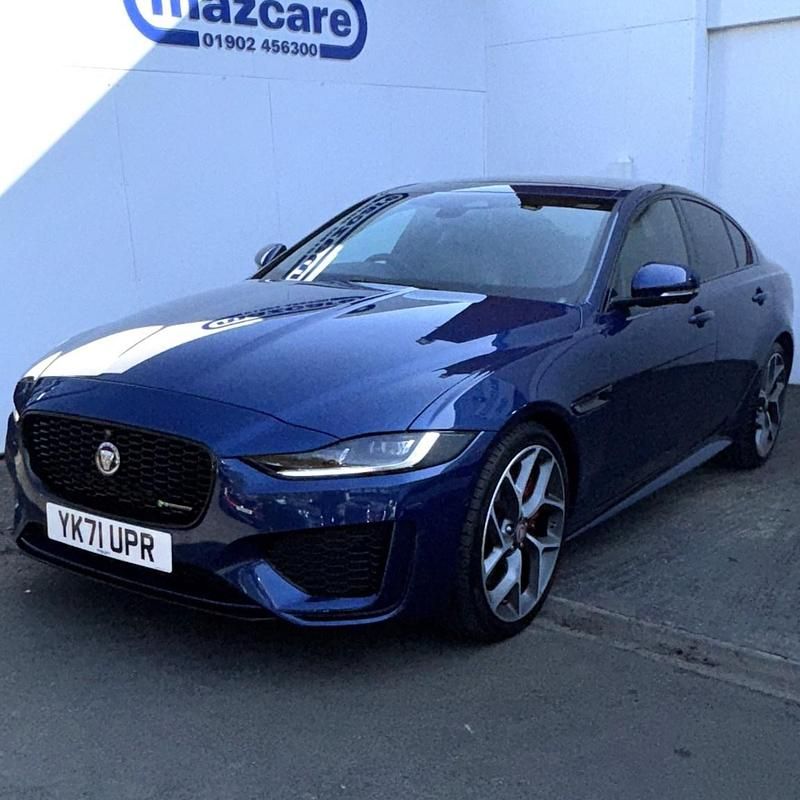 Usado Jaguar XE R-Dynamic 250 HP (183 kW) 2021 Azul Sedan