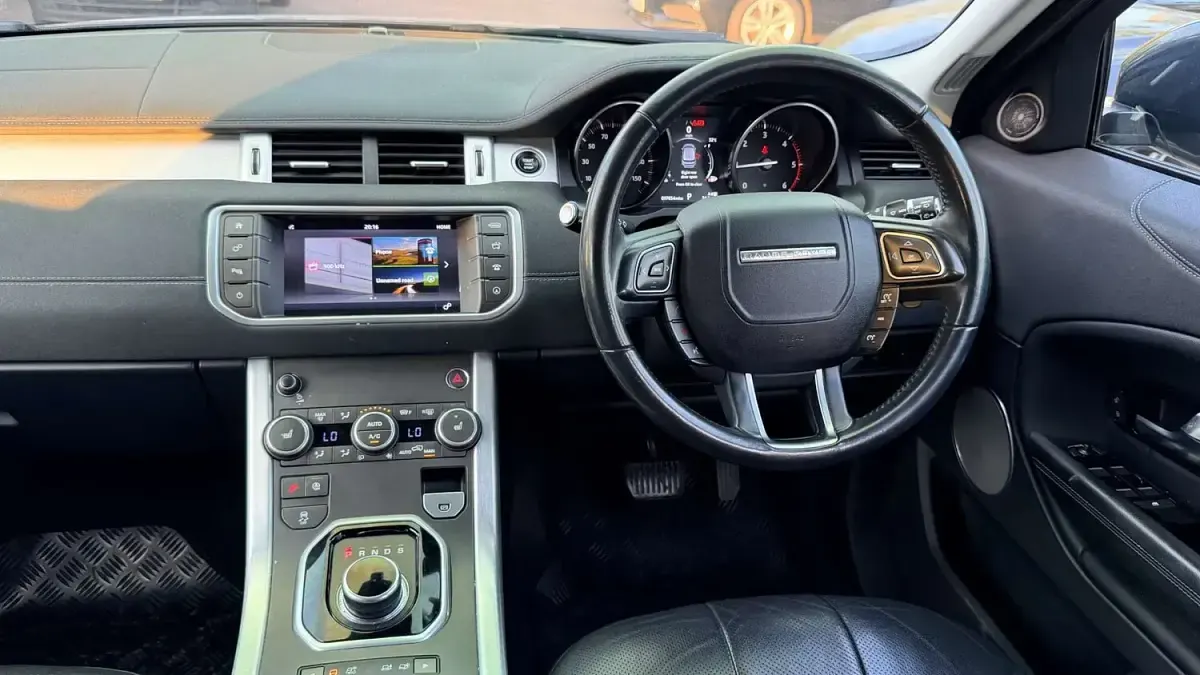 Used Land Rover Range Rover evoque SE 2018 Grey Estate