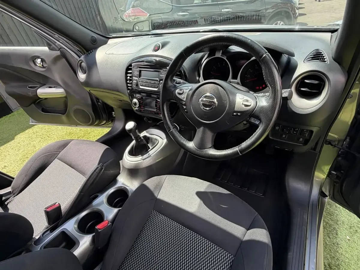 Used Nissan Juke Acenta 115 HP (84 kW) 2015 Grey SUV