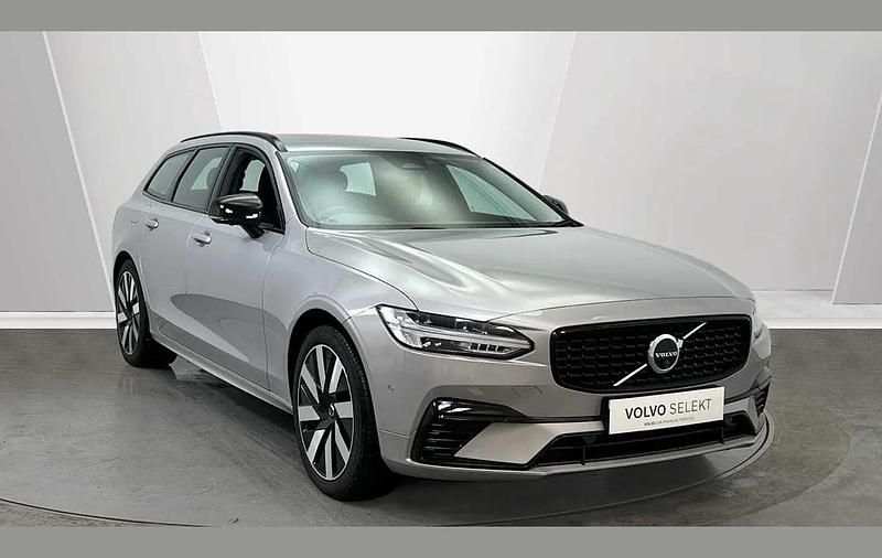 New Volvo V90 Plus 344 HP (253 kW) 2025 Silver Estate