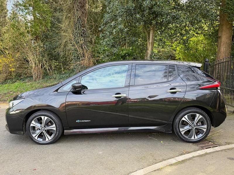 Usado Nissan Leaf 110 kW (150 HP) 2018 Preto Citadino