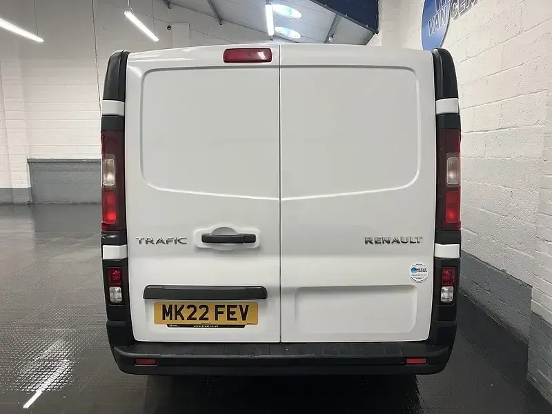 Used Renault Trafic Business 130 HP (95 kW) 2022 White MPV