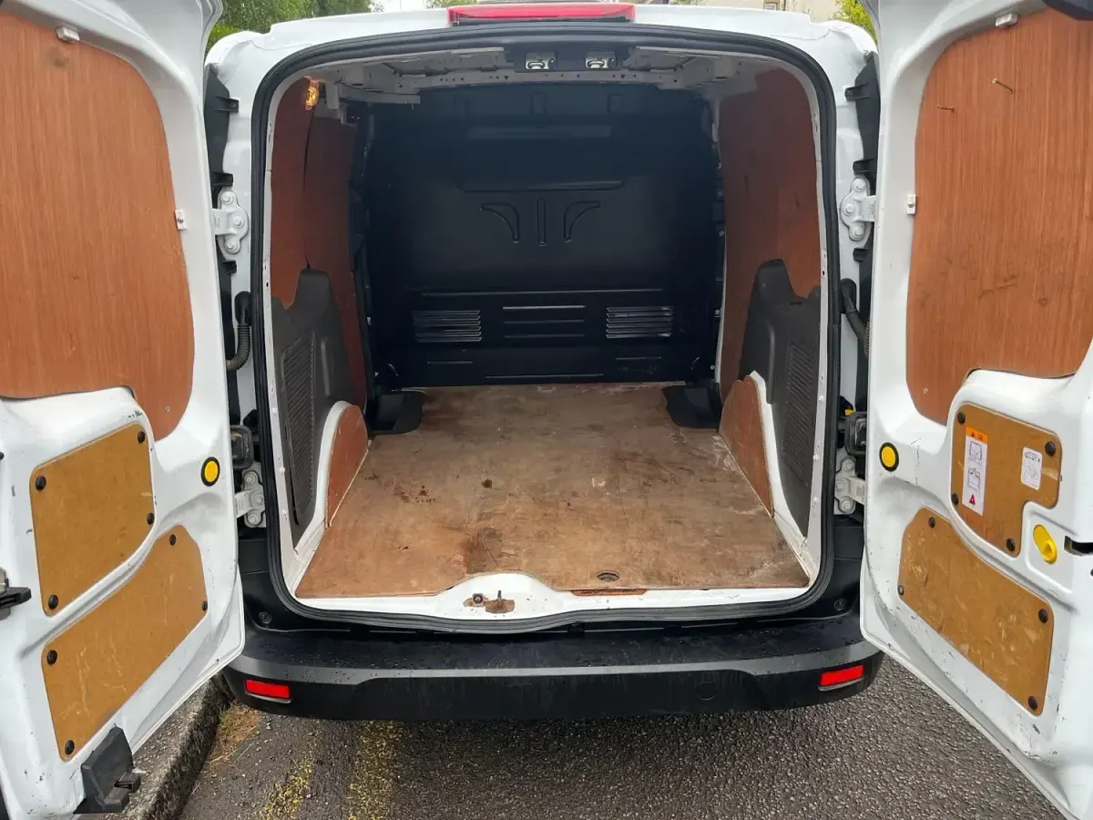 Usado Ford Transit Connect 75 HP (55 kW) 2021 Branco Monovolume