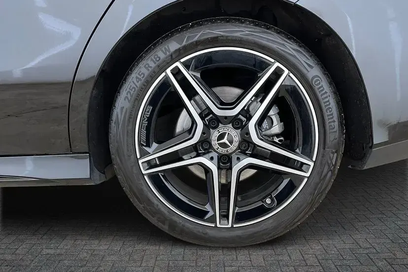 Used Mercedes CLA220 Executive 187 HP (137 kW) 2025 Cosmos black Estate