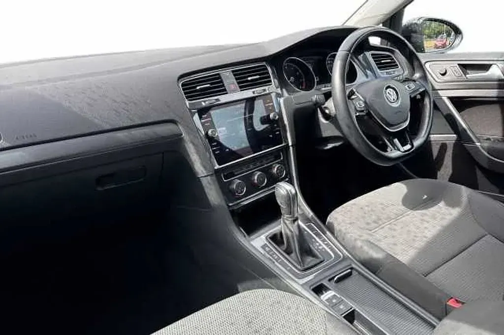 Used VW Golf VII Match 150 HP (110 kW) 2019 Black Hatchback