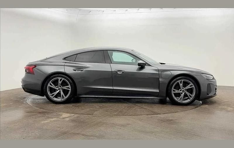 Used Audi e-tron GT quattro Comfort 384 kW (523 HP) 2023 Grey Sedan