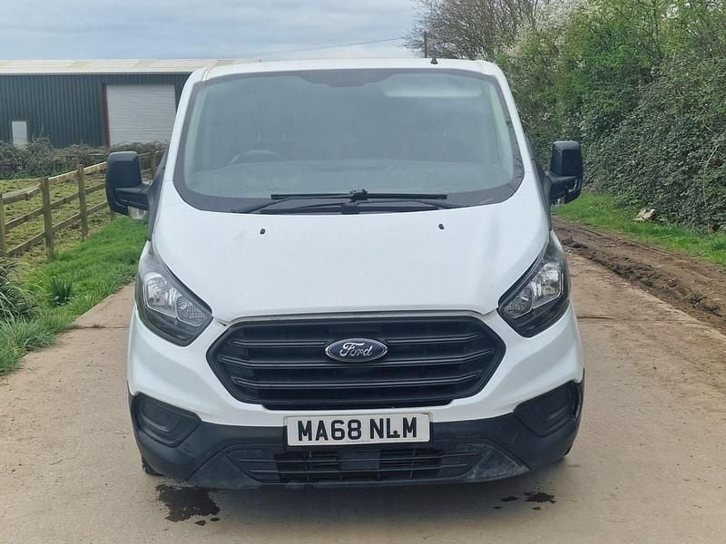 Used Ford Transit Custom 105 HP (77 kW) 2018 White Van