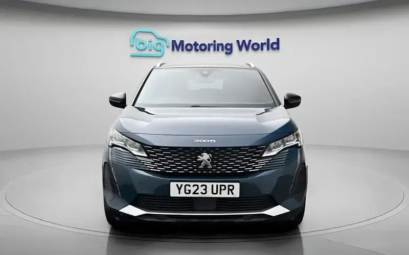 Used Peugeot 3008 Allure+ 131 HP (96 kW) 2023 Blue SUV