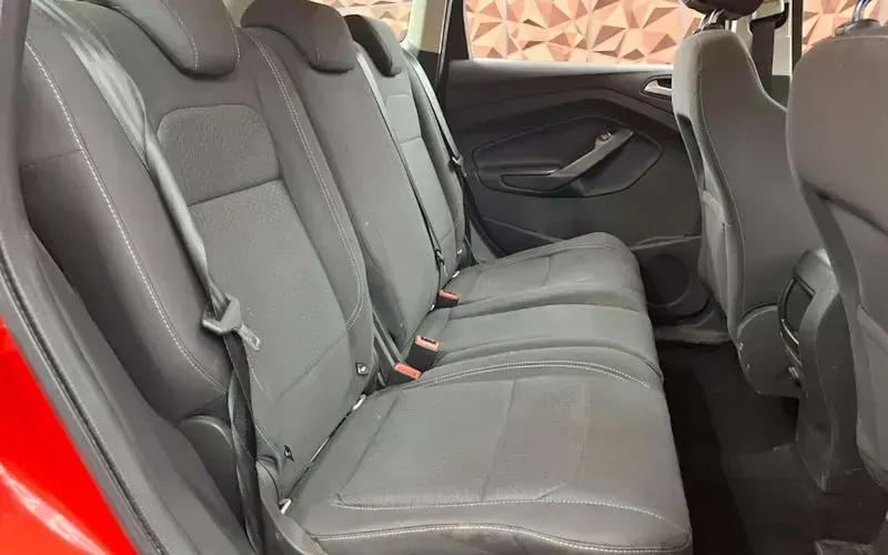 Used Ford Kuga Zetec 120 HP (88 kW) 2017 Red SUV