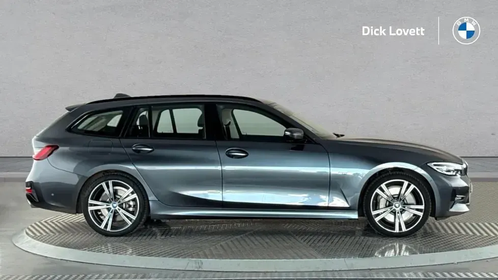 Used BMW 330 Sport Line 288 HP (211 kW) 2021 Grey Estate