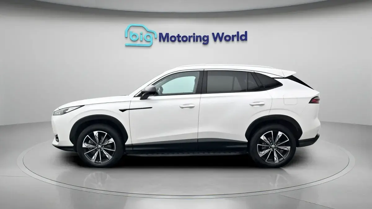 Used MG HS Trophy 303 HP (222 kW) 2025 White SUV