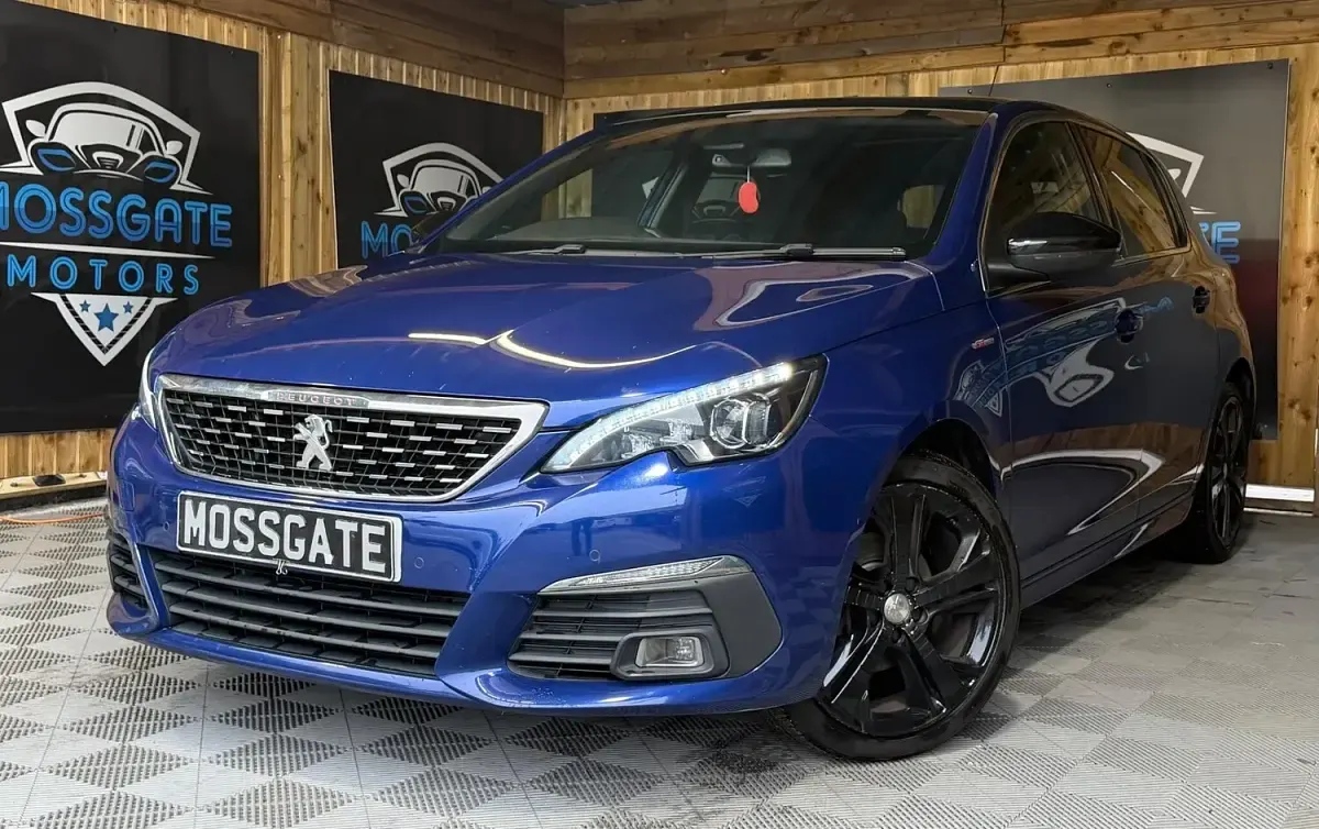 Used Peugeot 308 GT-line 2017 Blue Hatchback