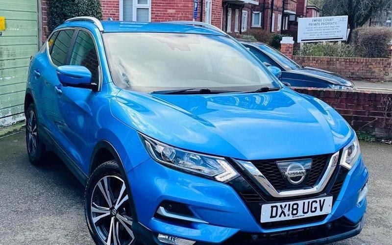 Used 2017 Nissan Qashqai N-Connecta SUV | £11,242 (Fair price) - Image 1/4