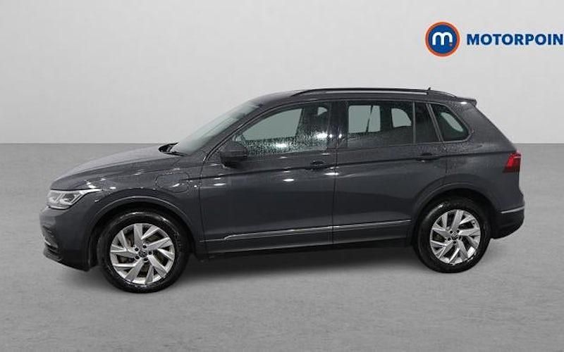 Used VW Tiguan Life 245 HP (180 kW) 2022 Grey SUV