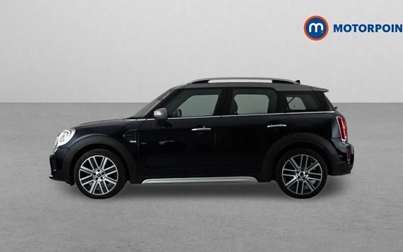 Begagnad Mini Cooper Comfort 136 HK (100 kW) 2022 Halvkombi