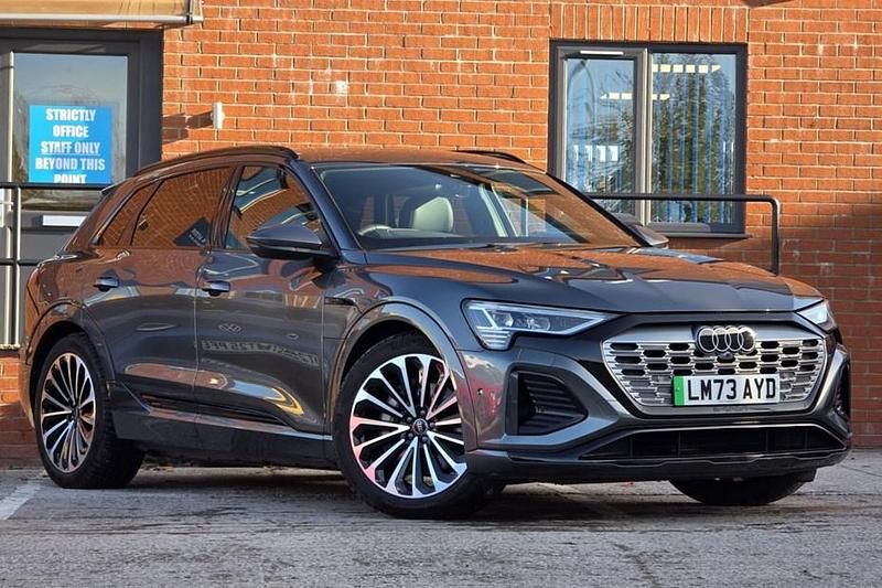 Used 2023 Audi Q8 e-tron S-Line SUV | £40,990 (Fair price) - Image 1/1