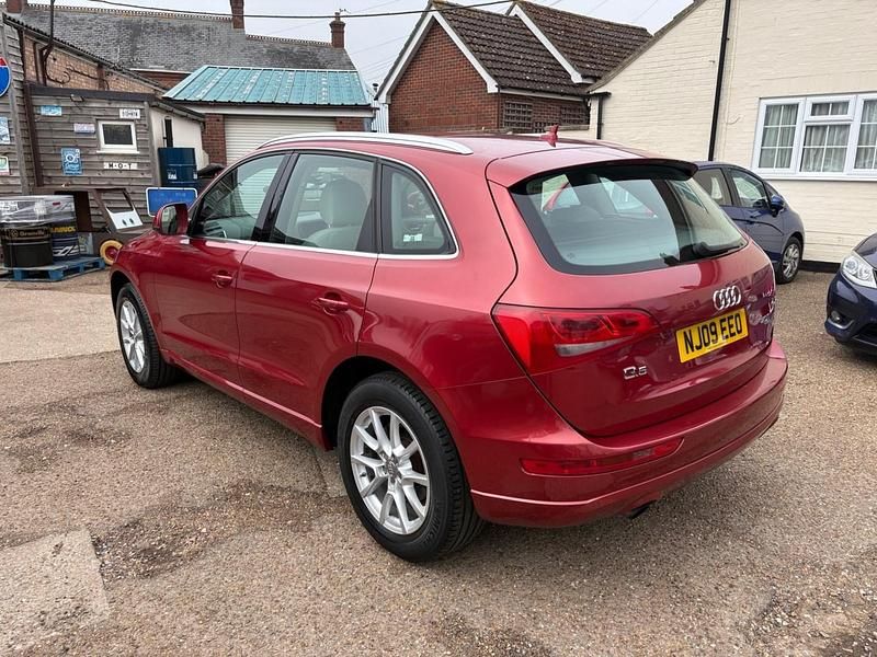 Used Audi Q5 Comfort 211 HP (155 kW) 2009 Red SUV