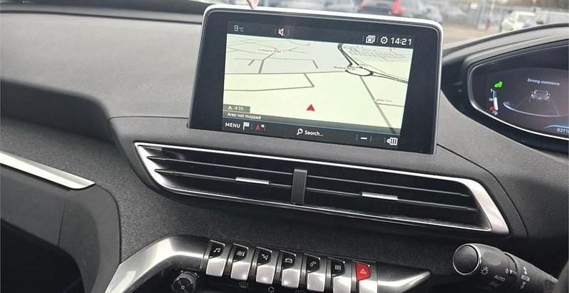 Second-hand Peugeot 3008 Allure 130 CP (95 kW) 2019 Albastru Hatchback