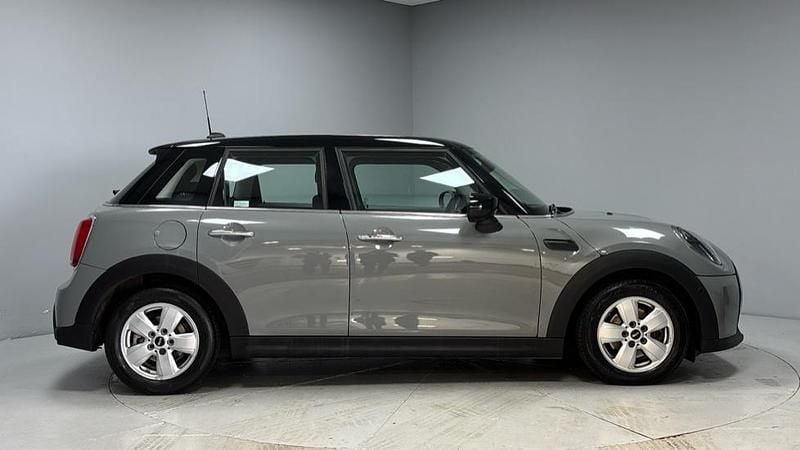 Used Mini Cooper Classic 134 HP (98 kW) 2022 Grey Hatchback