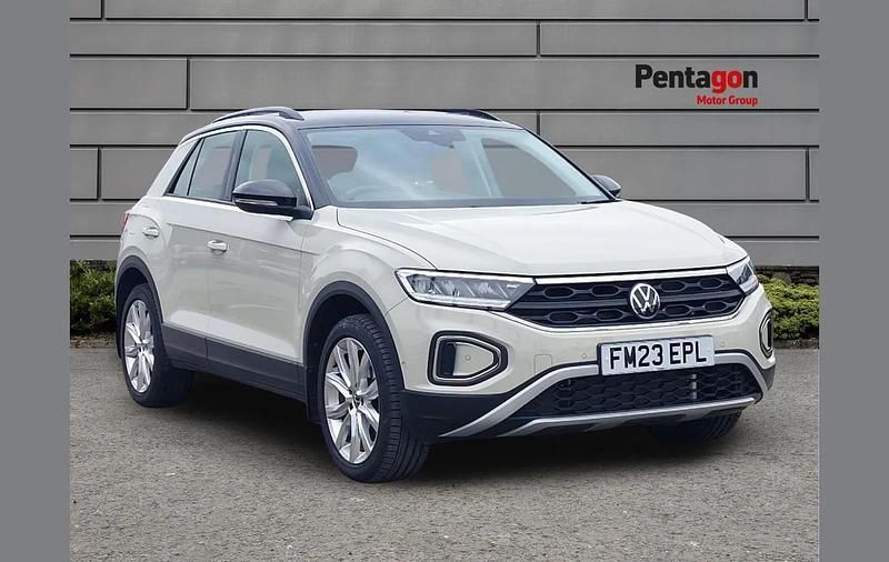 Used VW T-Roc Life 150 HP (110 kW) 2023 Grey SUV
