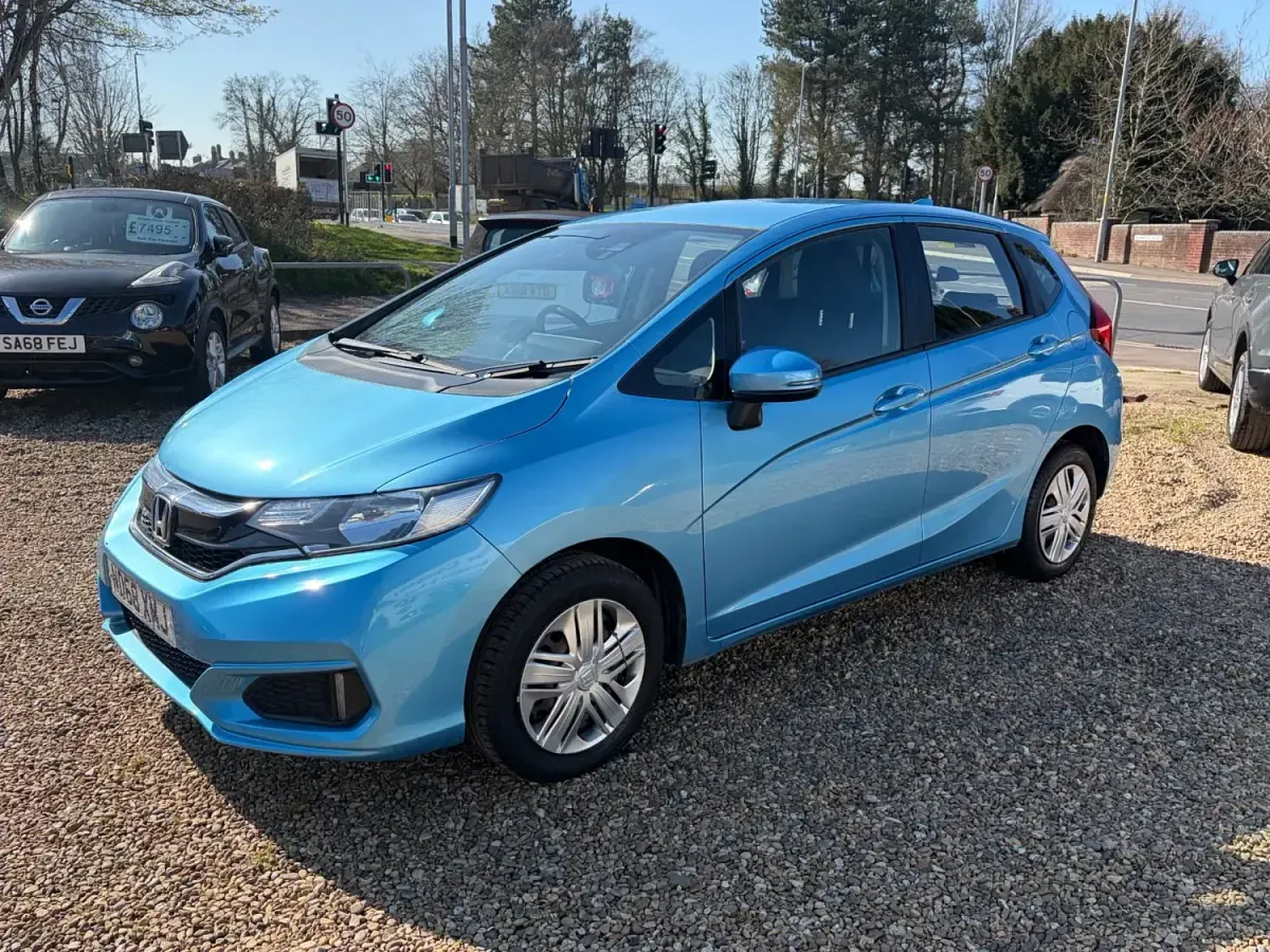 Second-hand Honda Jazz S 102 CP (75 kW) 2018 Albastru Hatchback