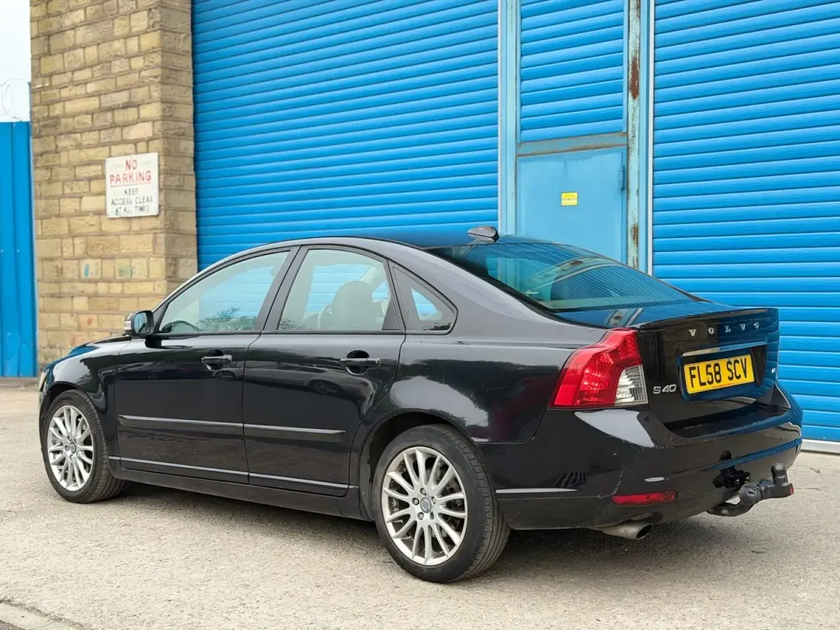 Used Volvo S40 SE Lux 2008 Black Sedan